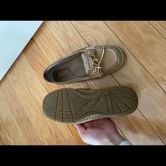 Sperry’s - Picture 2 of 3